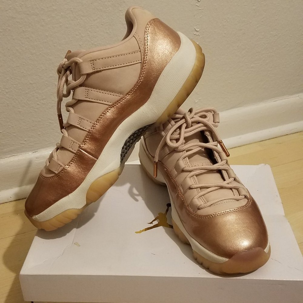 Women's Air Jordan 11 Low ‘Rose Gold’ Size 9.5